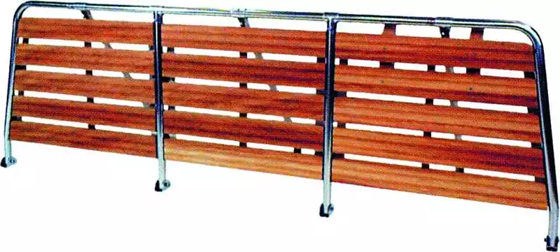 Plateforme plage arrière Largeur 150 cm Profondeur 55 cm