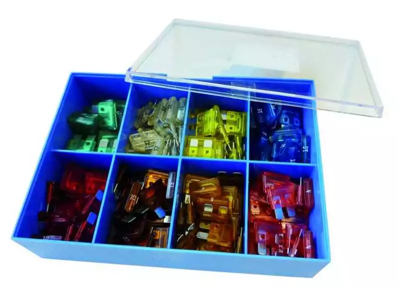 Coffret de 160 fusibles à languettes 20 pièces de 4A 5A 7.5A 10A 15A 20A 25A 30A