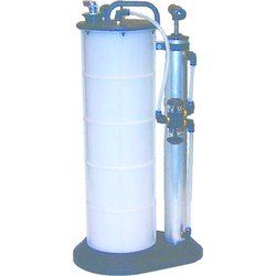 Extracteur vidange ou remplisseur d'huile à pompe 8.8 litres