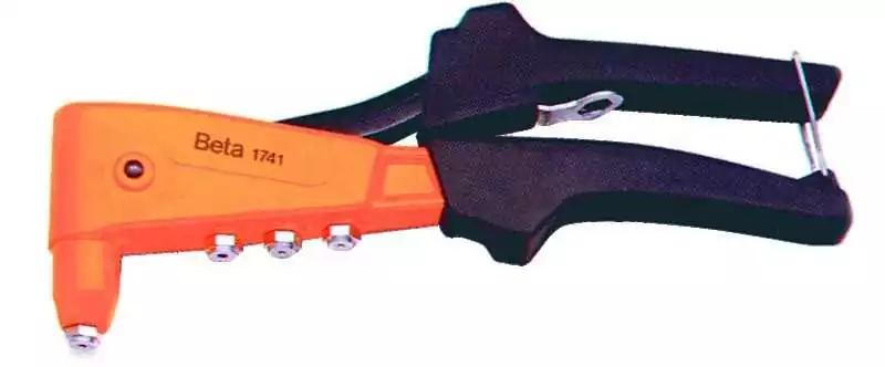 Pince à riveter avec 4 embouts diamètre 2,4 à 4 mm acier diamètre 4,8 mm aluminium