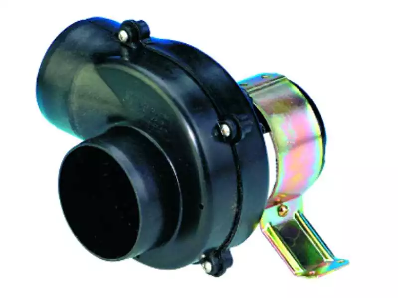 Ventilateur fixe sur cloison 3 m3/mn 12V diamètre 75mm 6 Ampères