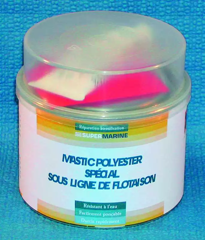 Mastic polyester Beige 500GR Utilisation sous la ligne de flottaison