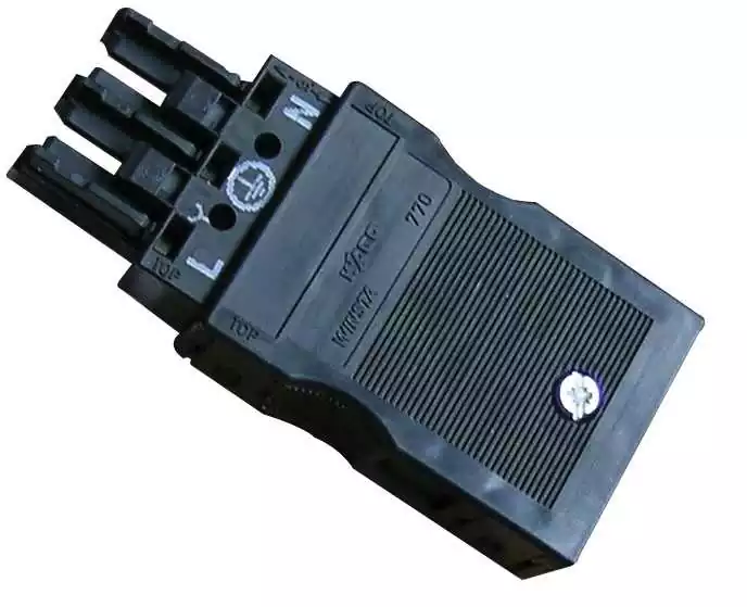 Connecteur vers sorties batteries Plug and Play