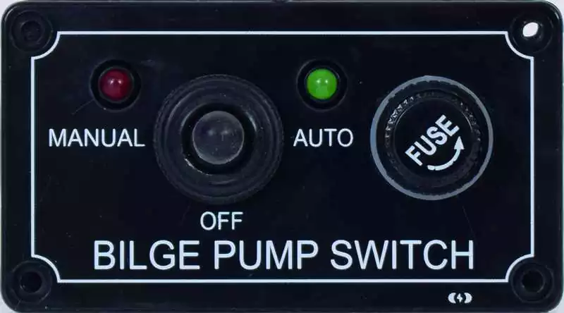 Contacteur pompe de cale 3 positions 7A en 24V 15A en 12V