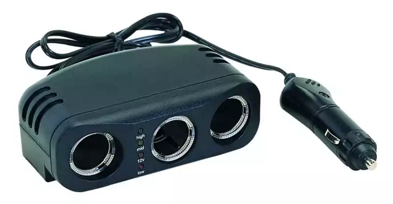 Prise allume cigare triple et fiche mâle de 11,8V à 14V 10A