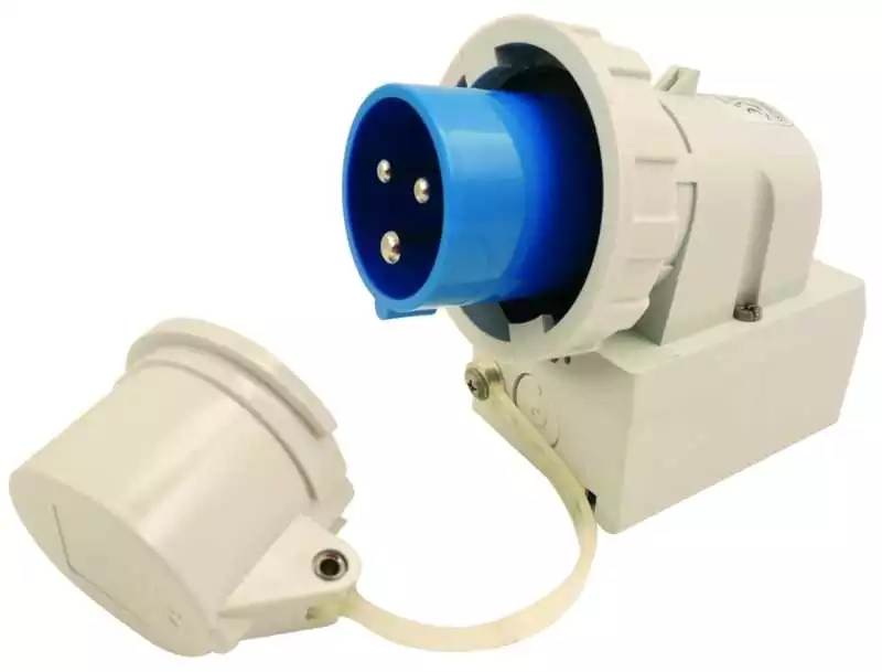 Fiche male Socle de connecteur en saillie 230V 16A 2 Prises et Terre IP67