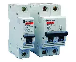 Disjoncteur modulaire C60N 10A 230V unipolaire Système Multi 9