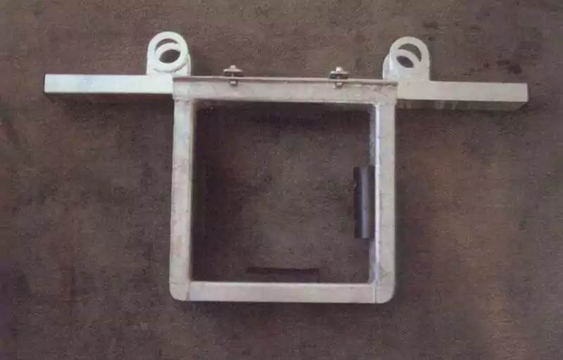 CAGE DE FIXATION PILIER LATERA